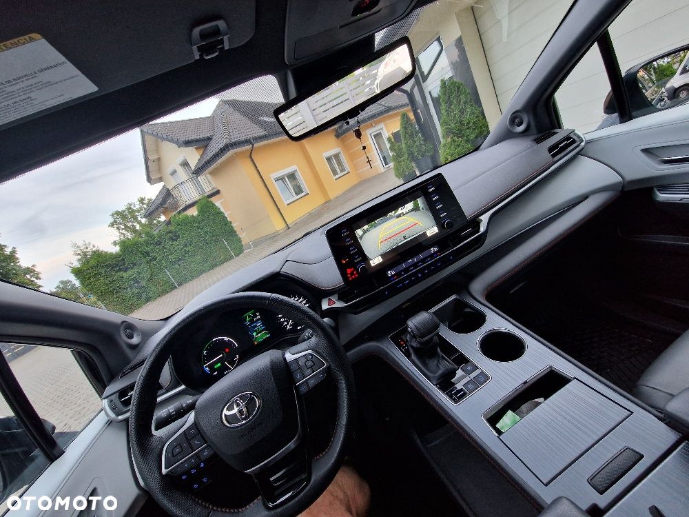 Toyota Sienna - 23