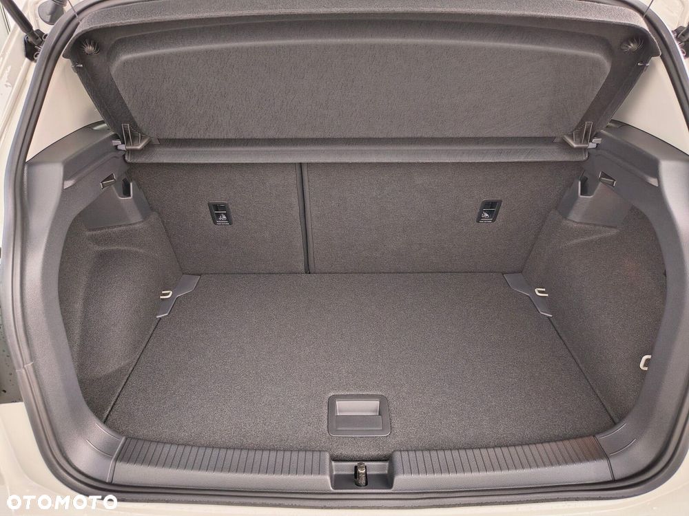 Volkswagen T-Cross - 27