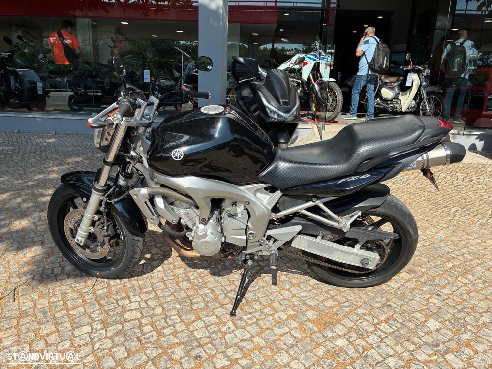 Yamaha FZ 600 - 1