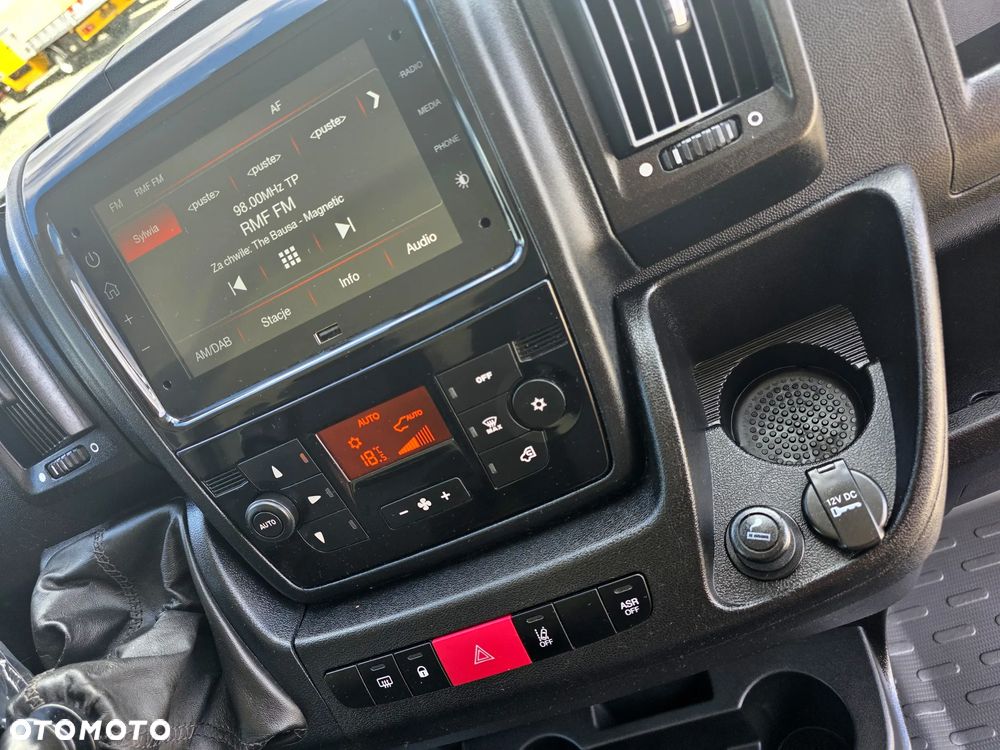 Fiat DUCATO 2,3 MJT 140 KONNY ŚREDNI WYSOKI L2H2 KLIMA WEBASTO KAMERA GWARANCJA - 29