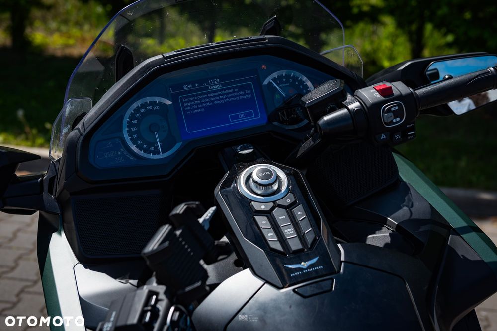 Honda GL - 6