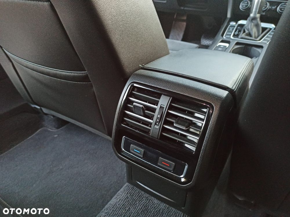 Volkswagen Passat 2.0 TDI BMT Highline DSG7 - 29