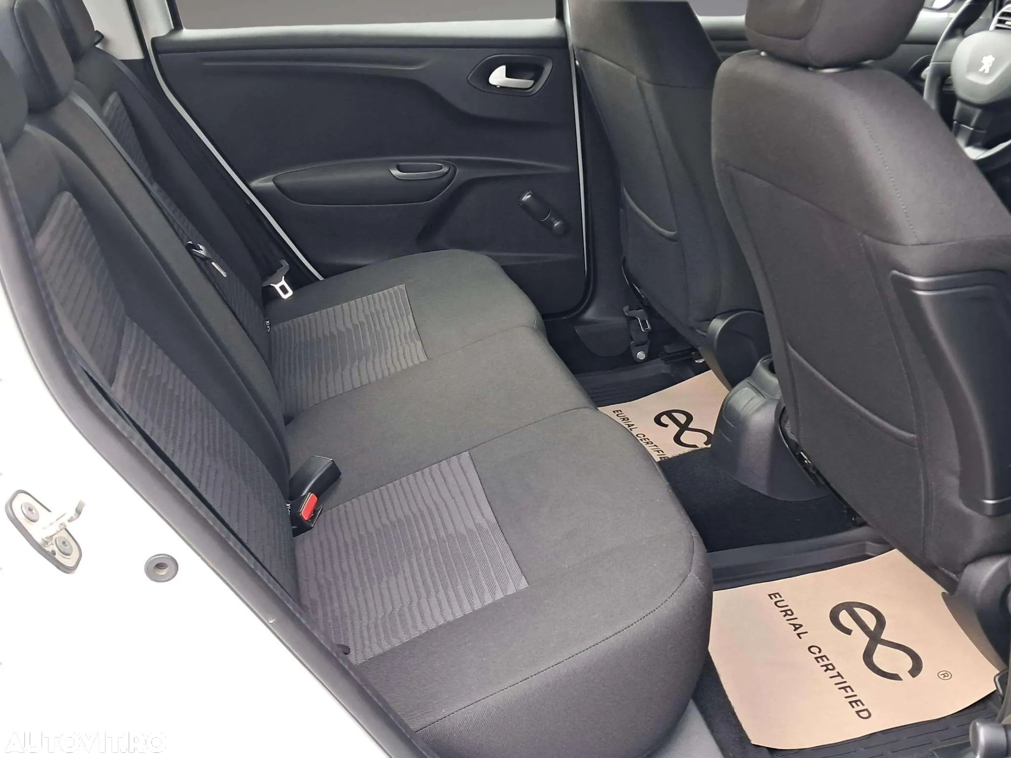 Peugeot 301 1.5 BlueHDI FAP Active - 8