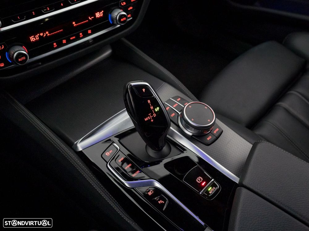 BMW 520 e Pack M - 28