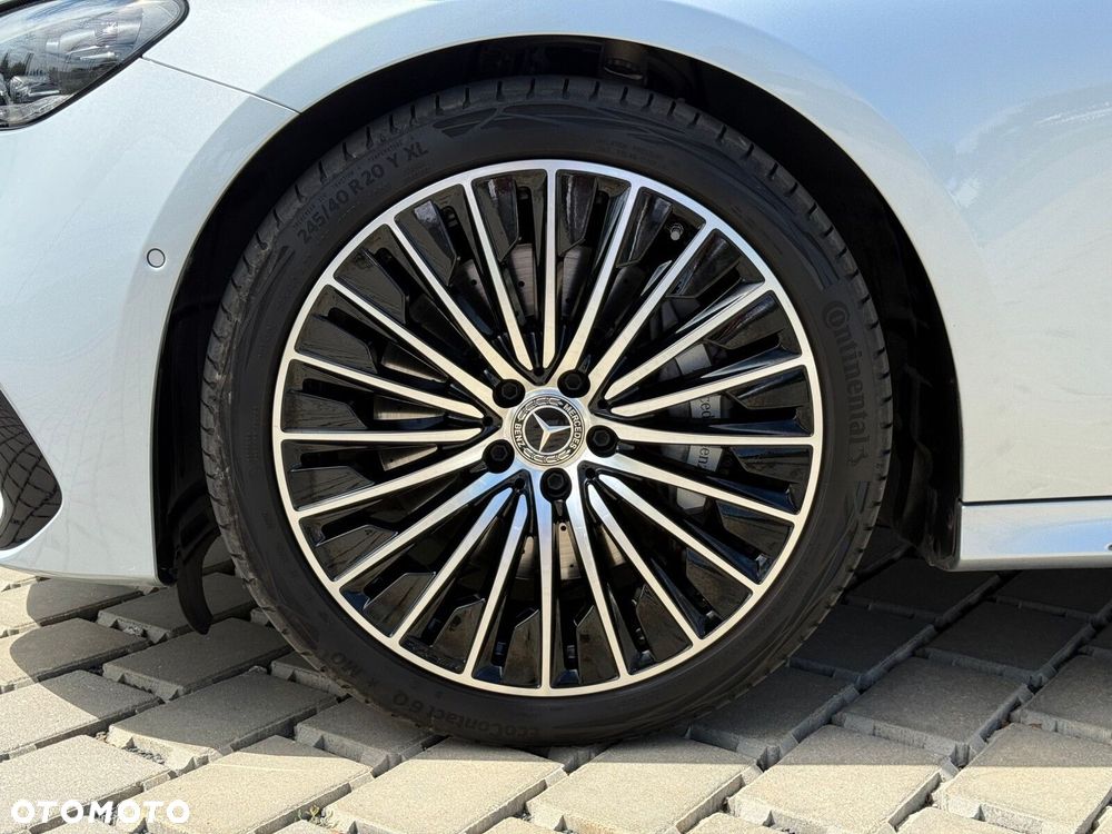 Mercedes-Benz Klasa E 220 d mHEV 4-Matic AMG 9G-Tronic - 10