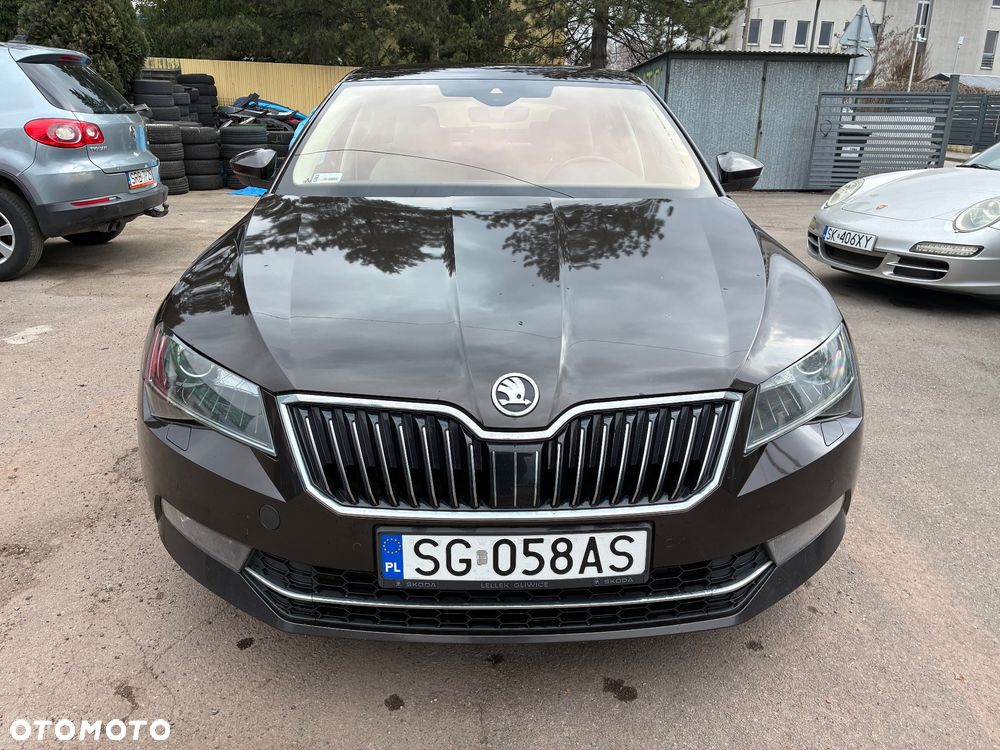 Skoda Superb 1.8 TSI L&K DSG - 2