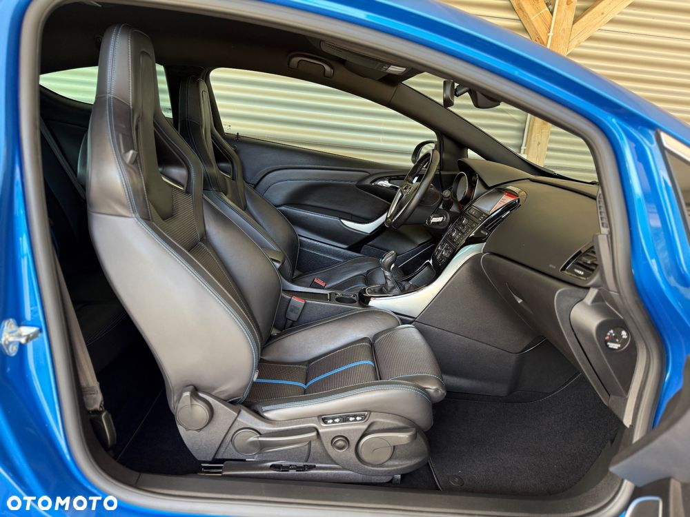 Opel Astra OPC - 36