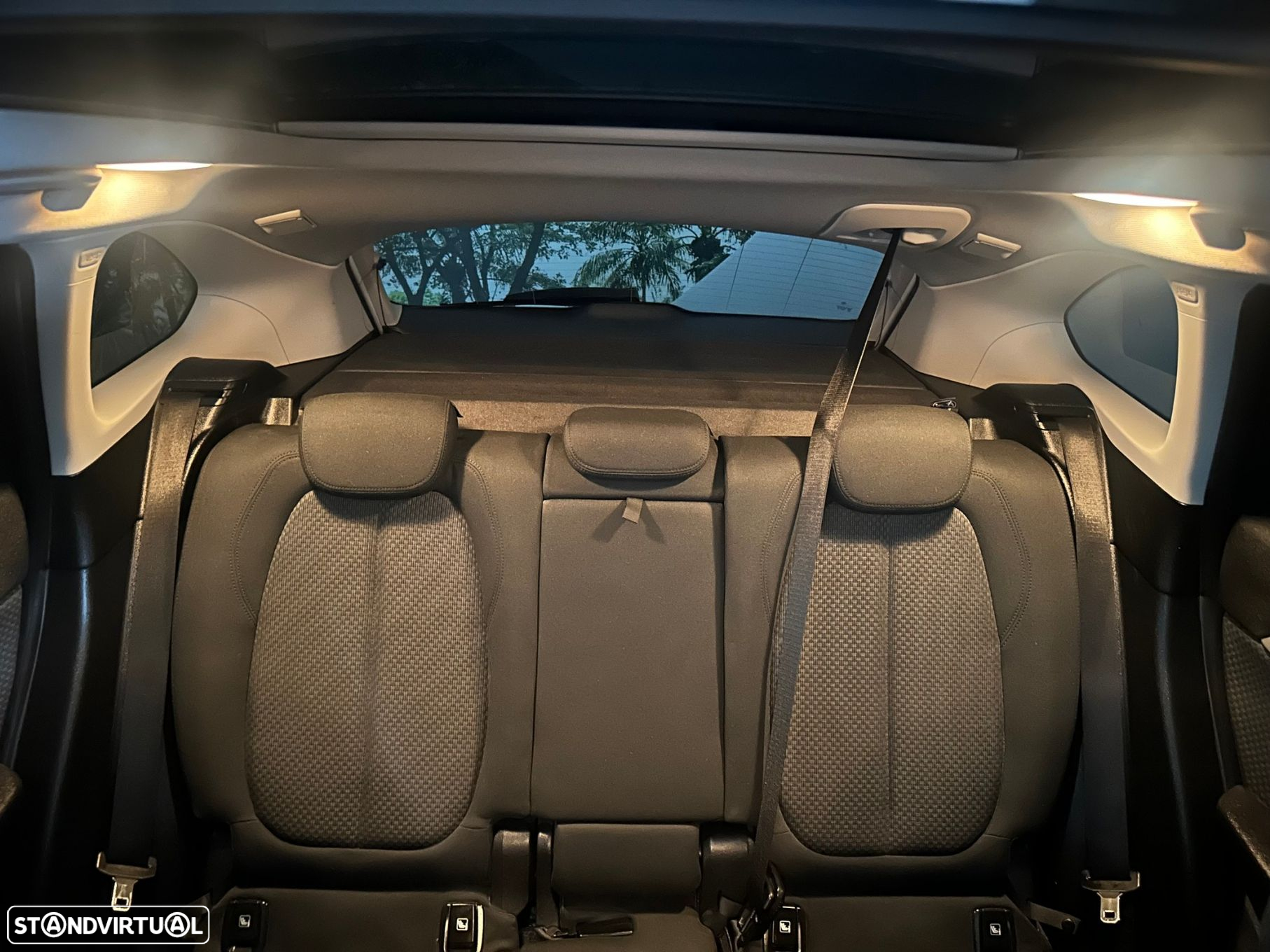 BMW X1 16 d sDrive Advantage - 34