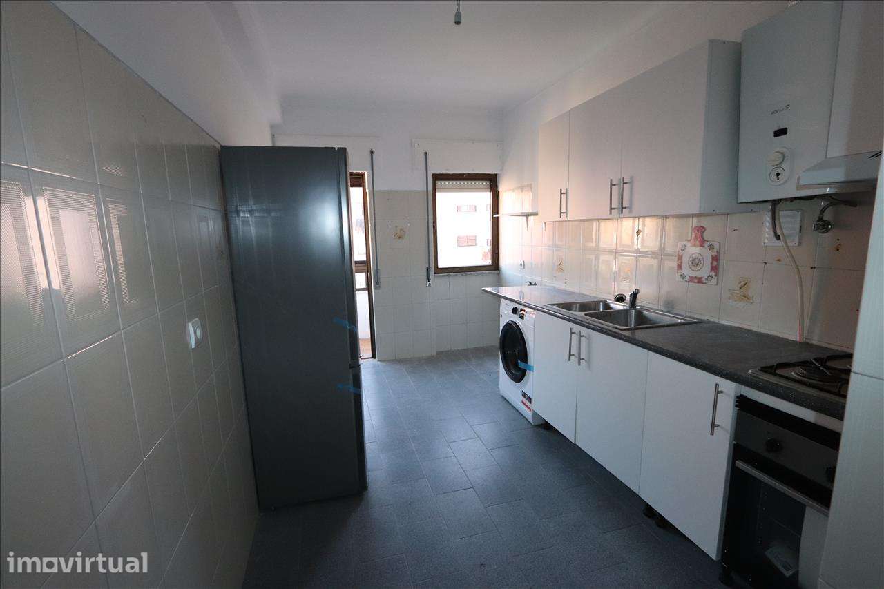 Apartamento em Moita, Moita - Grande imagem: 3/12