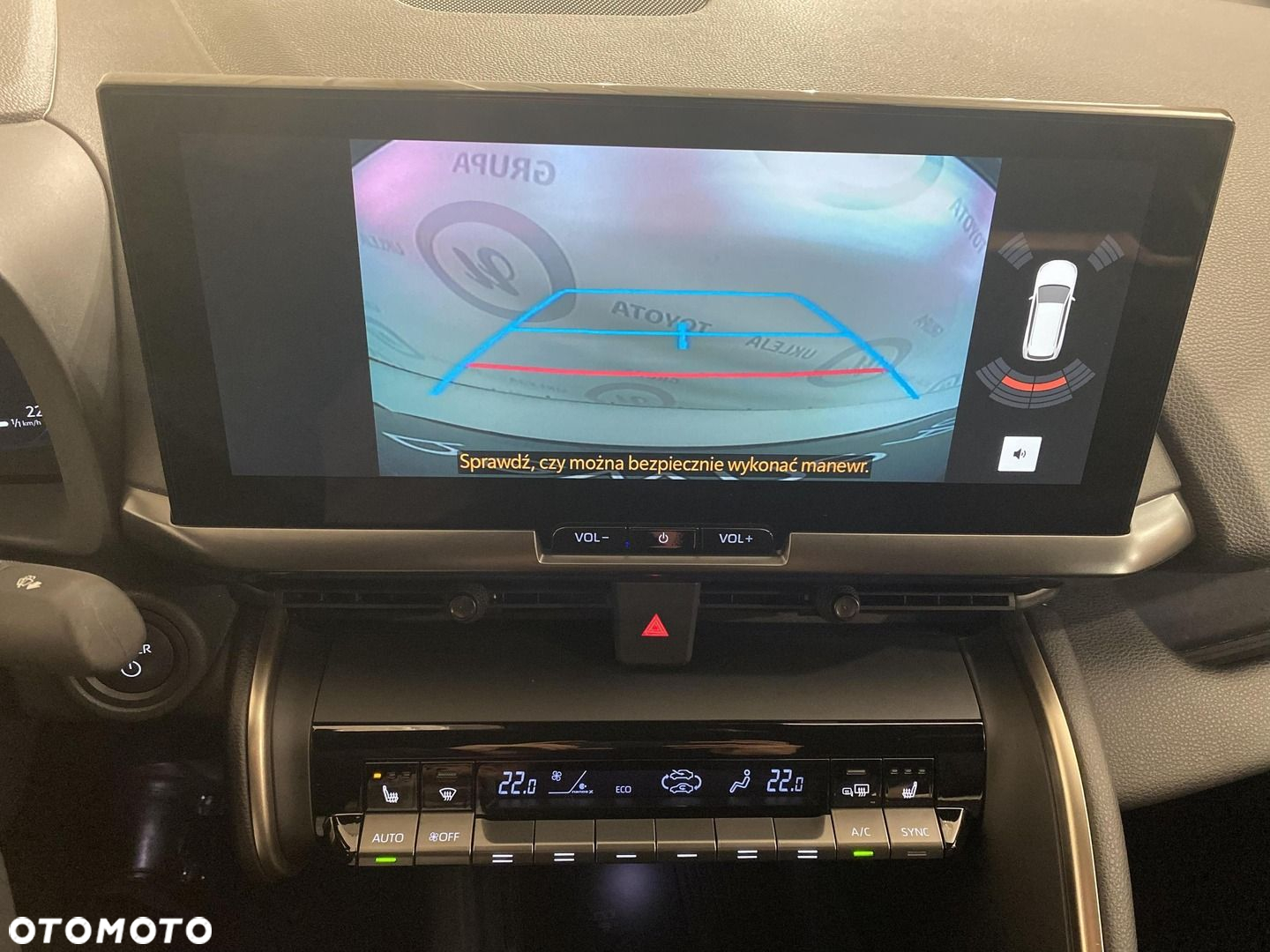Toyota C-HR - 16