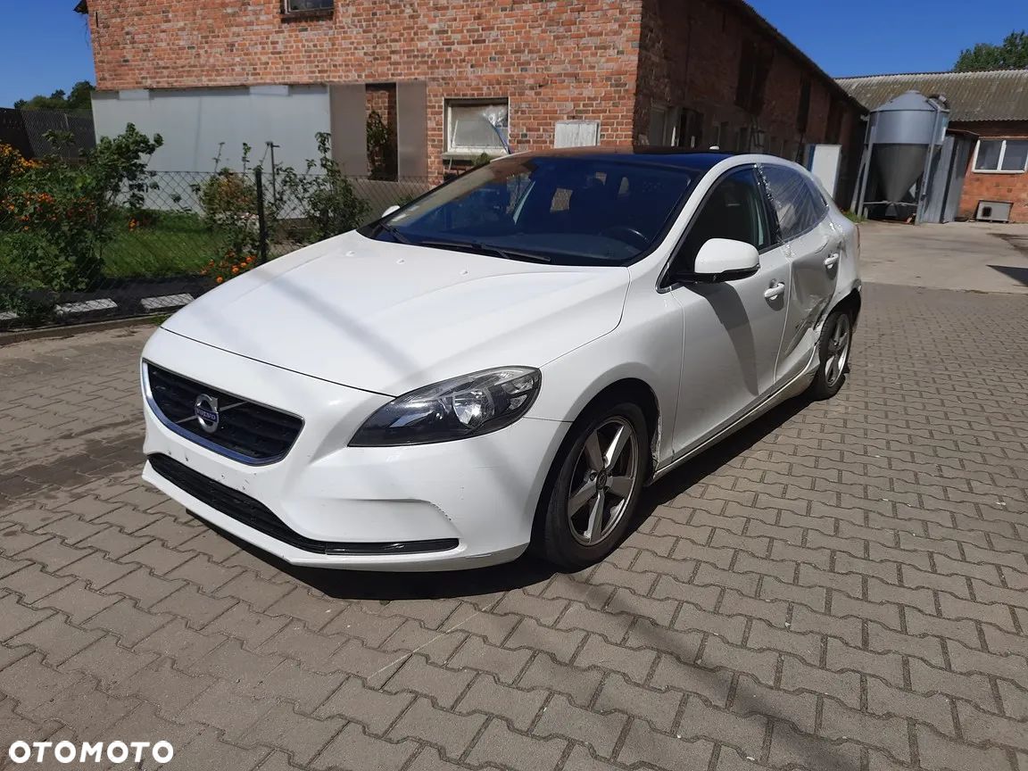 Volvo V40 D2 Powershift - 1