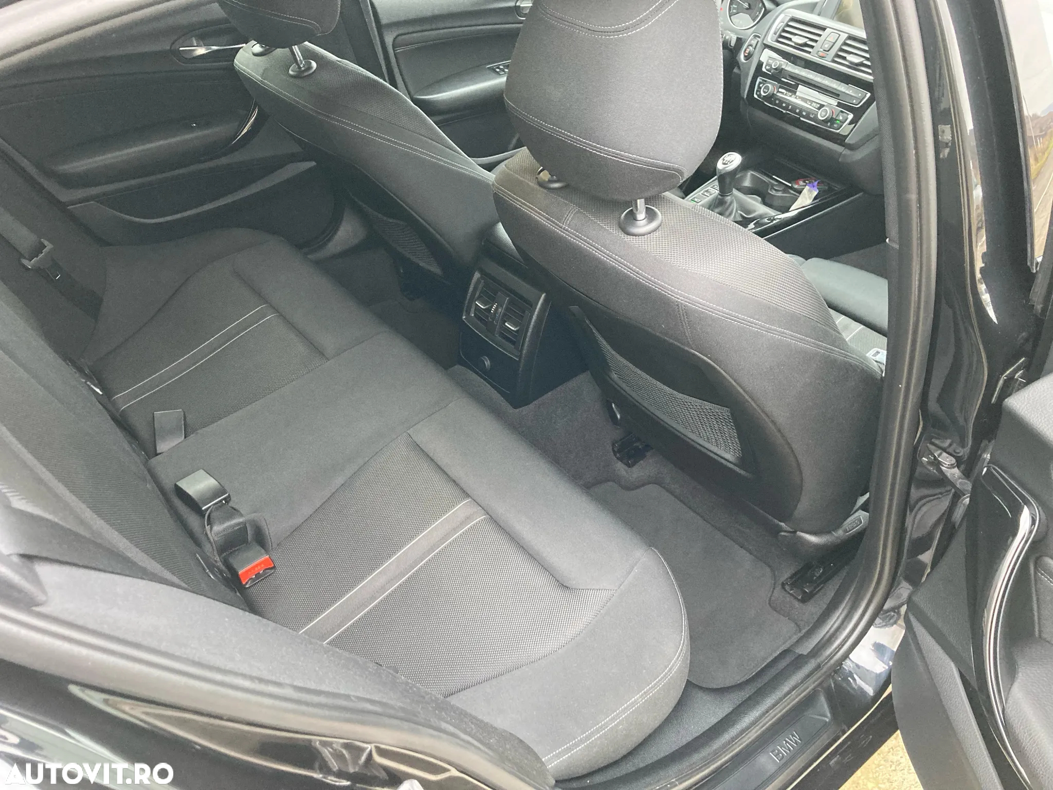 BMW Seria 1 116i Sport Line Shadow - 7