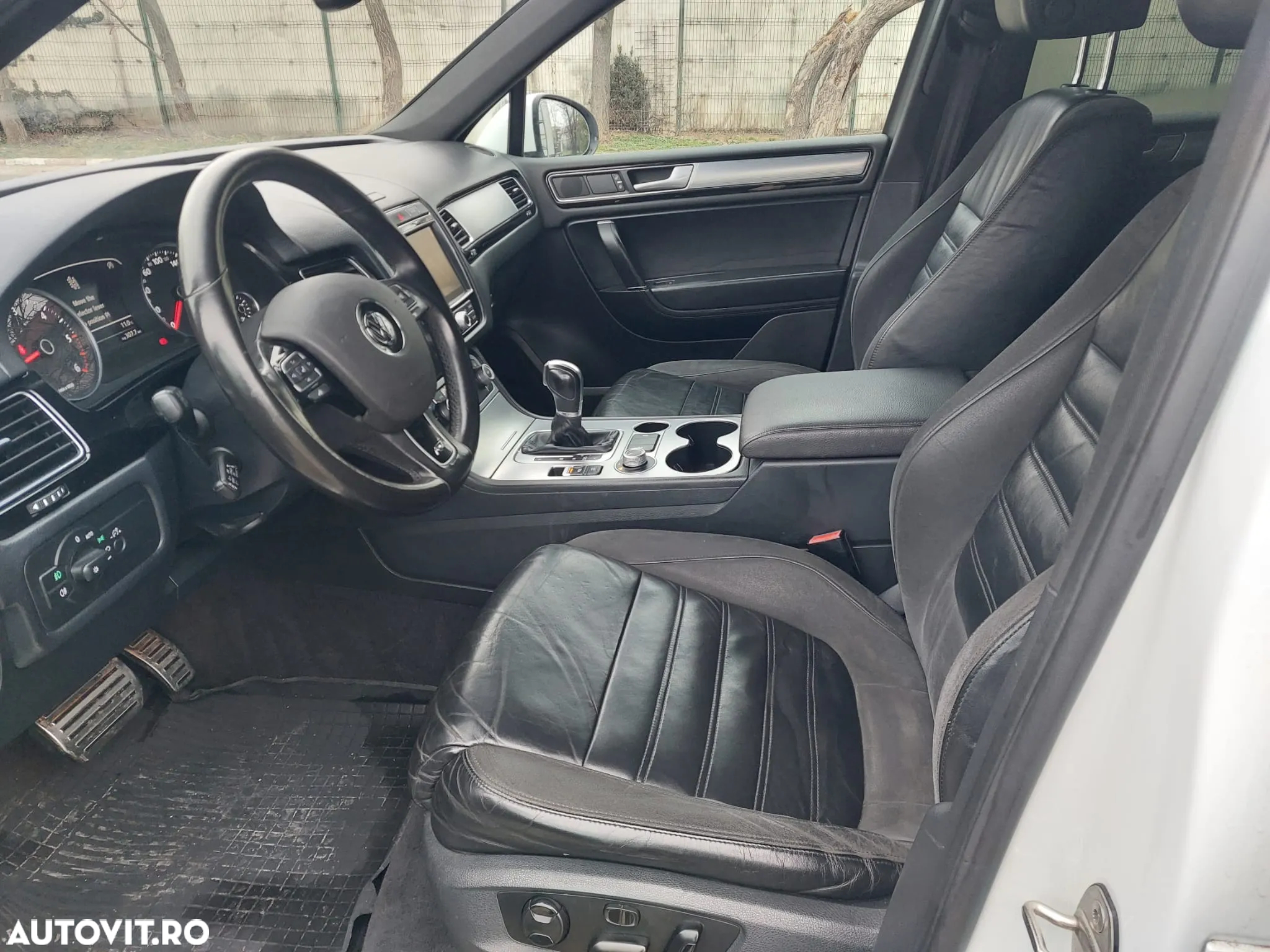 Volkswagen Touareg V6 TDI BMT Supreme Plus - 17
