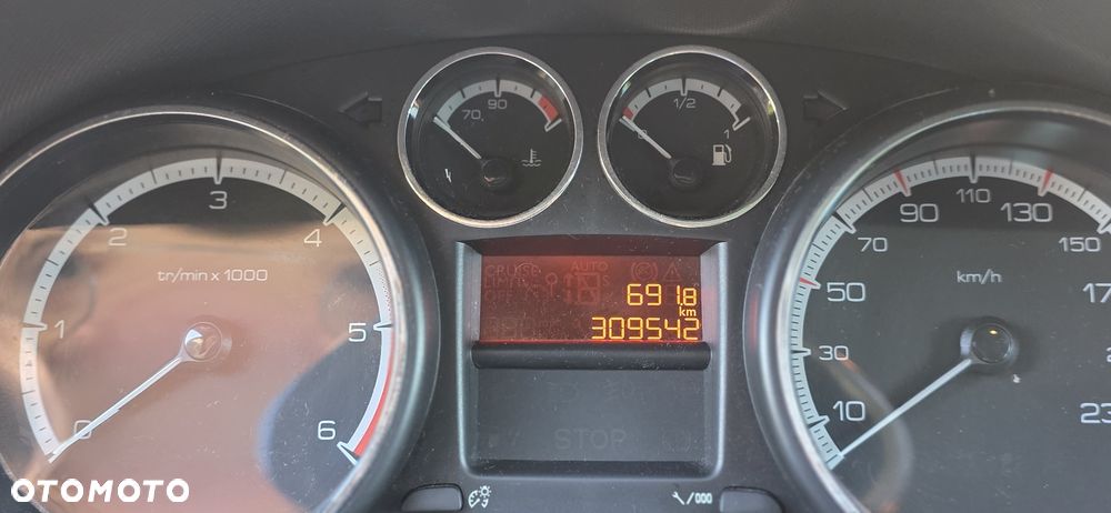 Peugeot 308 - 6