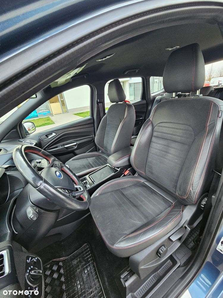 Ford Kuga 2.0 TDCi 4x2 ST-Line - 10