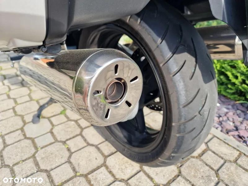 Yamaha FJR - 19