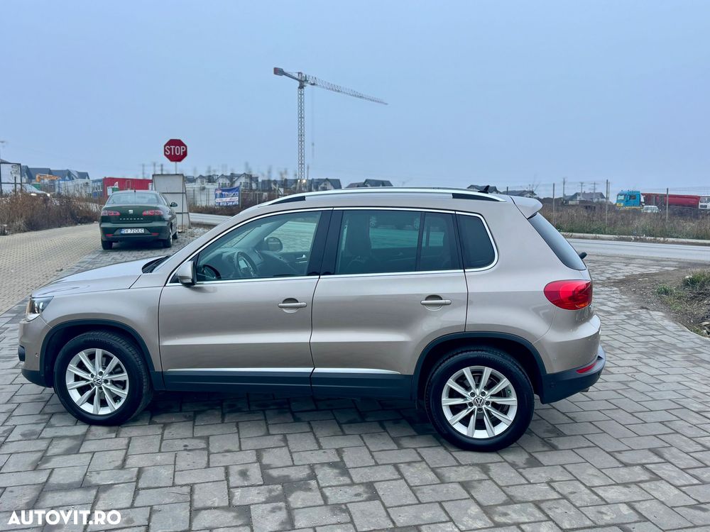 Volkswagen Tiguan 2.0 TDI 4Motion DSG Sport & Style - 5