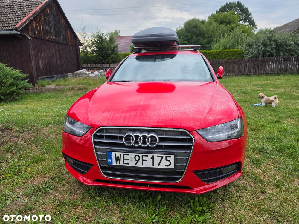 Audi A4 Avant 2012 photo 2