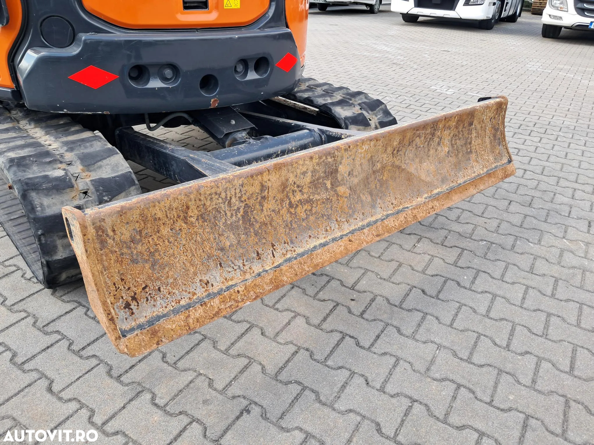 Hitachi ZX48U-6 ZAXIS 48U DOUA CUPE SI LAMA TIP BULDOZER - 15