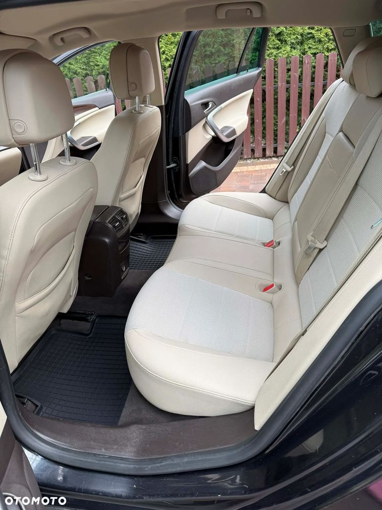 Opel Insignia 2.0 CDTI Cosmo - 3