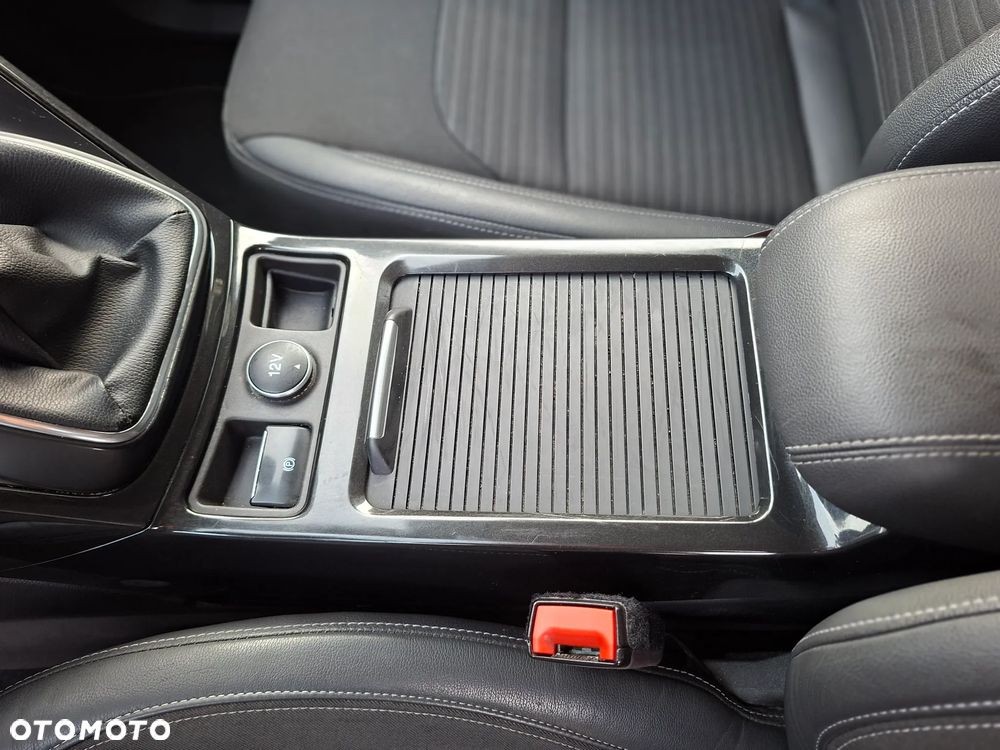 Ford Kuga 2.0 TDCi 4x4 Titanium - 14