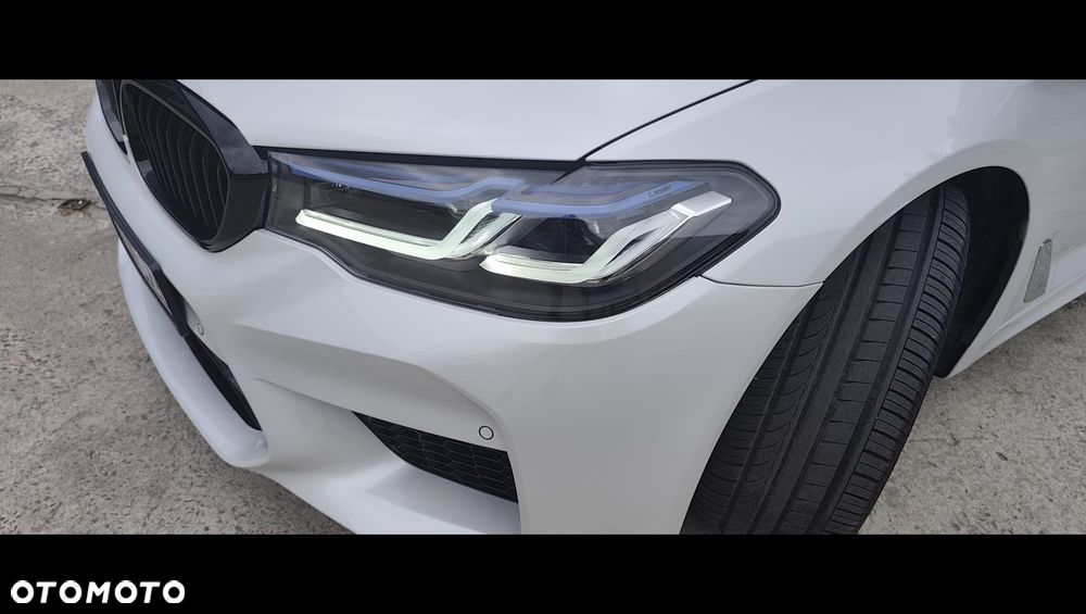 BMW Seria 5 530i Sport Line - 26