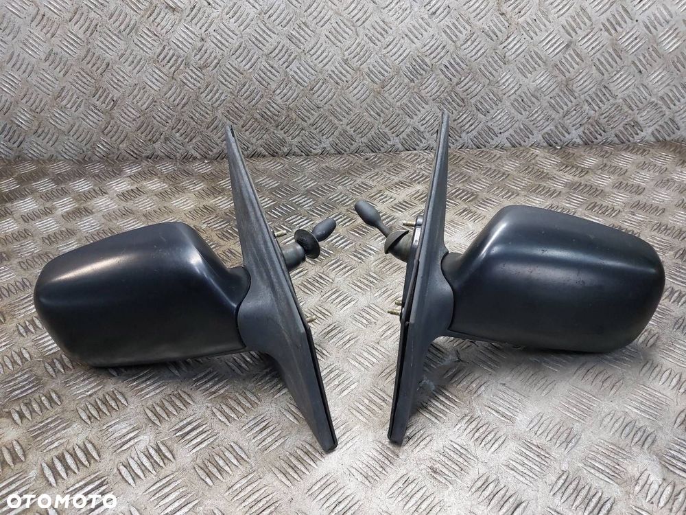 LUSTERKO LEWE + PRAWE MANUALNE TOYOTA YARIS I EU EUROPA - 1