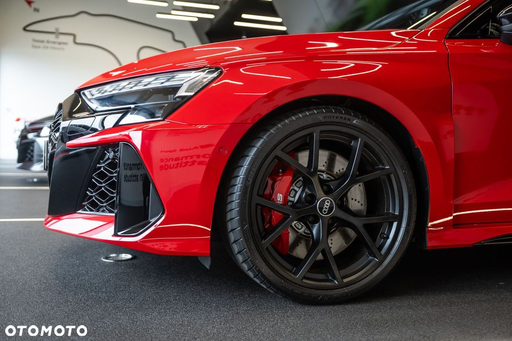 Audi RS3 Limousine TFSI Quattro S tronic - 6