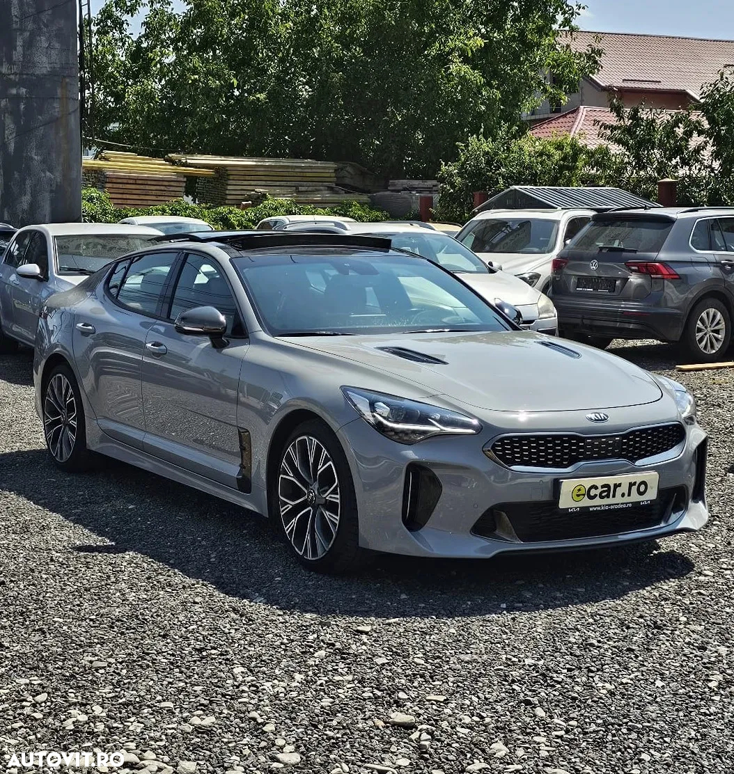 Kia Stinger 2.0 T-GDI RWD GT Line - 2