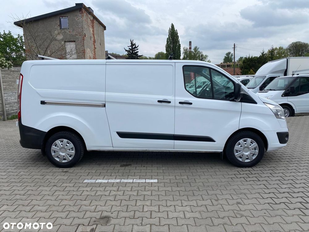 Ford TRANSIT CUSTOM - 4
