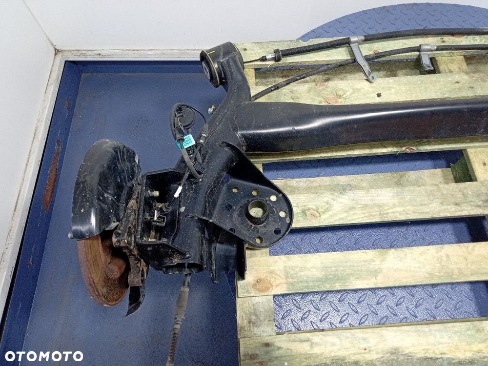 HYUNDAI I30 III KOMBI BELKA TYLNA ZAWIESZENIA TYŁ 55100F2500 - 6