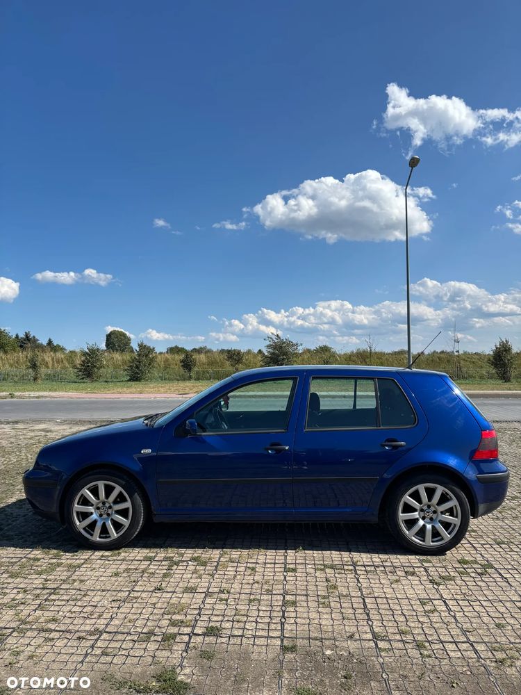 Volkswagen Golf 1.6 Comfortline - 3