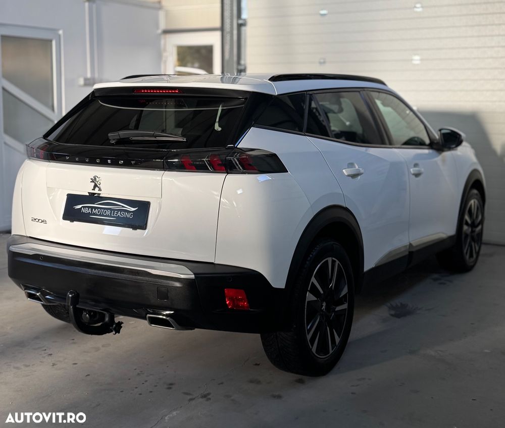 Peugeot 2008 PureTech 130 EAT8 Allure - 4