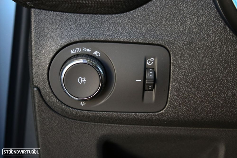 Opel Crossland 1.2 T Business - 21