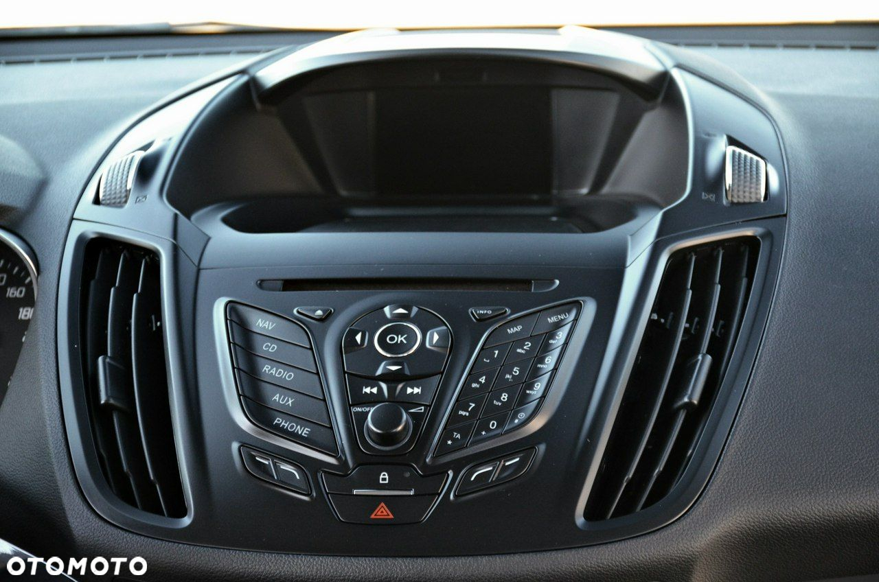 Ford Kuga - 25