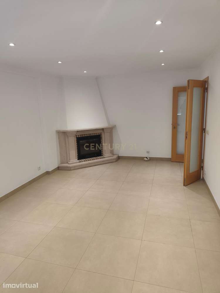 Apartamento T3 em Odivelas, Central, com Garagem e perto do Metro e co - Grande imagem: 4/28