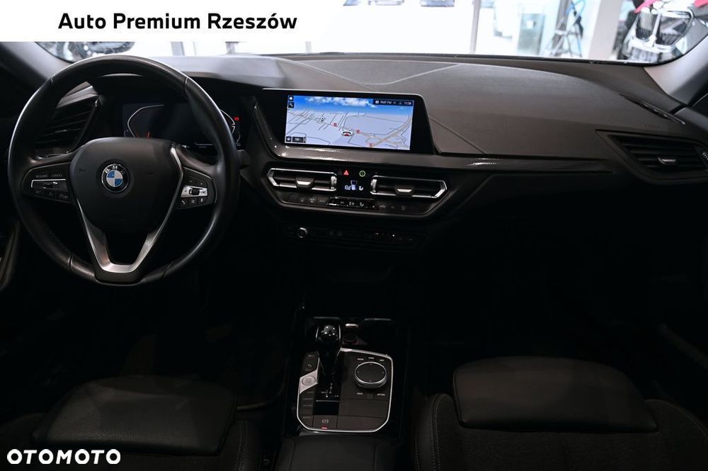 BMW Seria 2 218d M Sport - 12