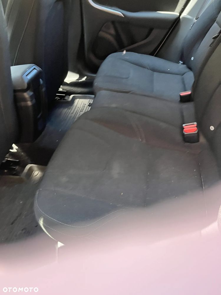 Volvo V40 - 12