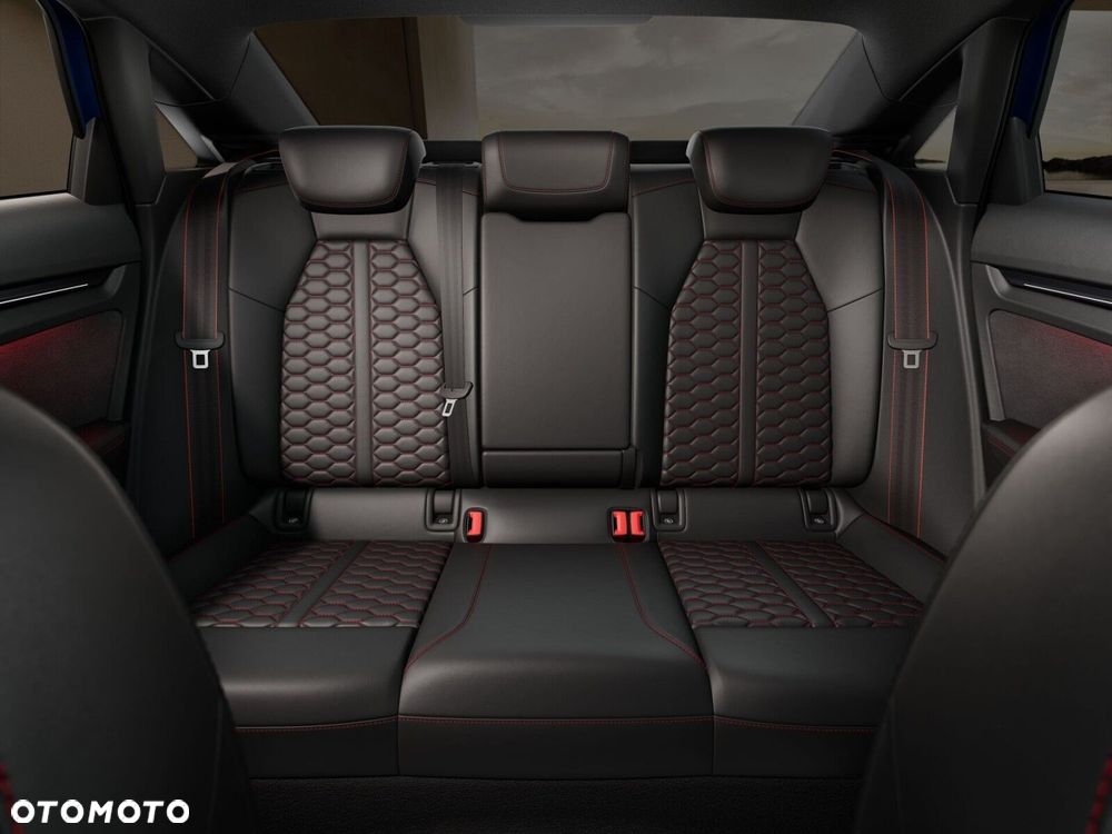 Audi RS3 Limousine - 8