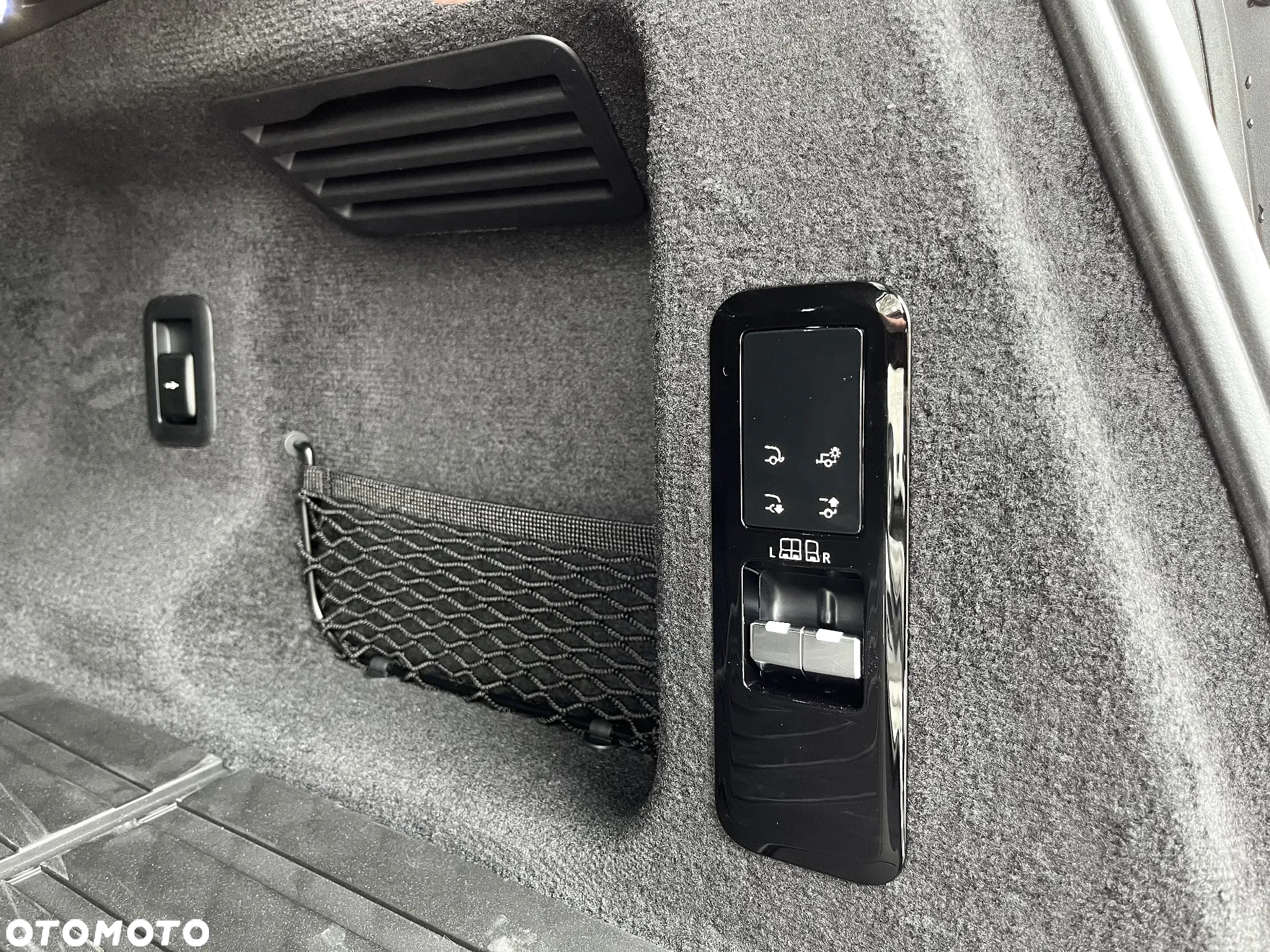 Land Rover Range Rover Sport S 3.0 P440e PHEV Dynamic SE - 16