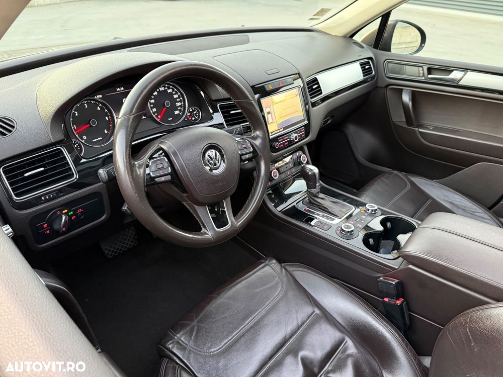Volkswagen Touareg - 8