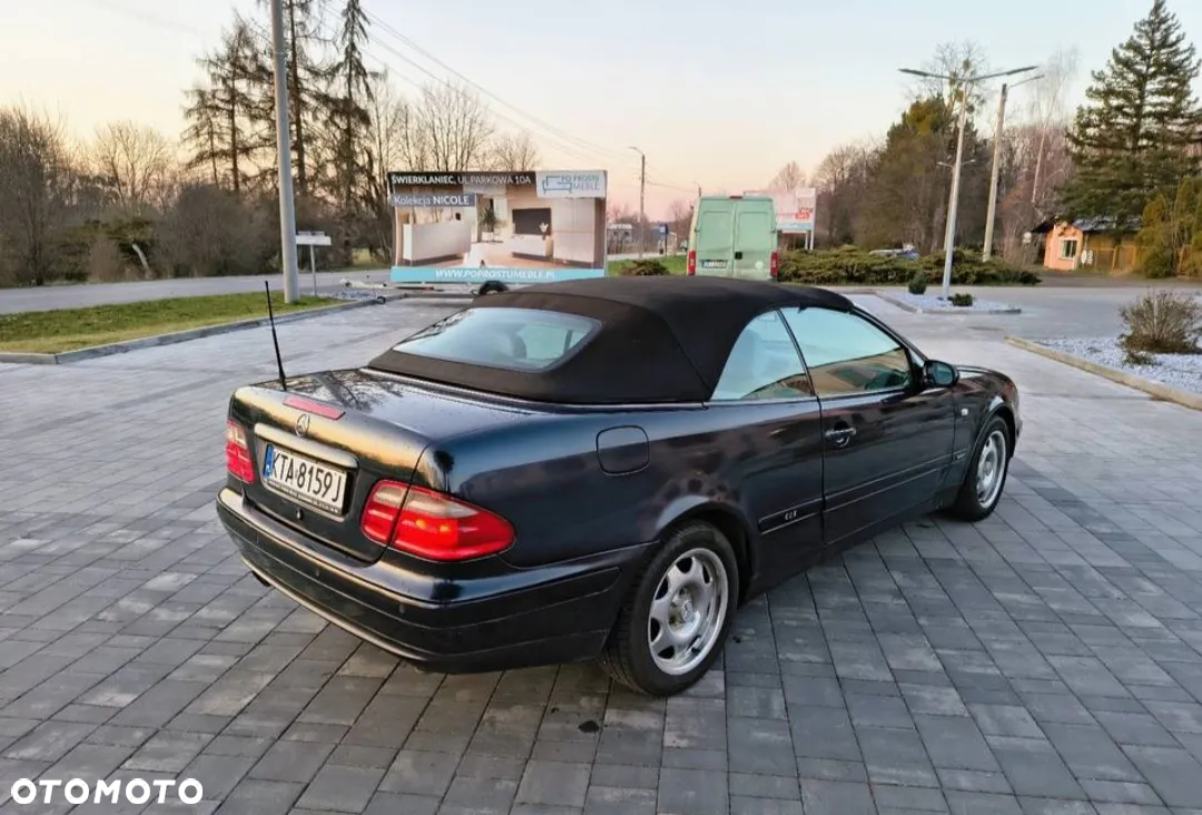 Mercedes-Benz CLK - 2