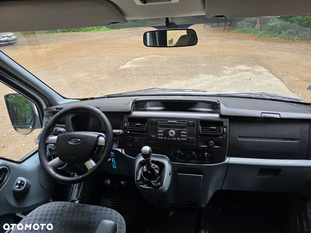 Ford Transit - 18