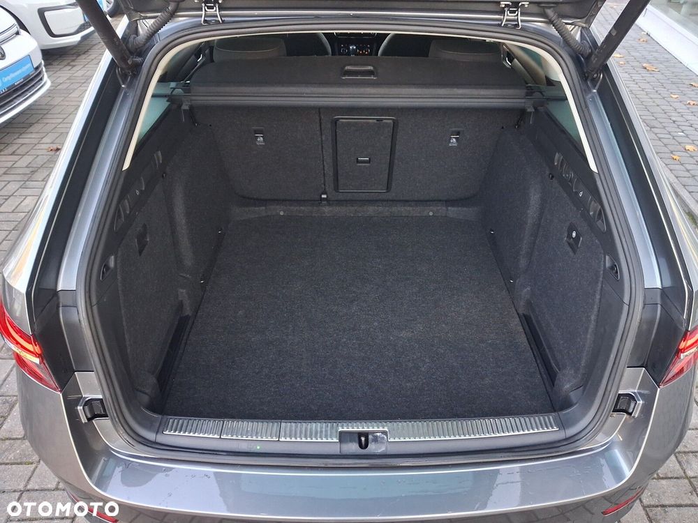 Skoda Superb 2.0 TSI Style DSG - 31