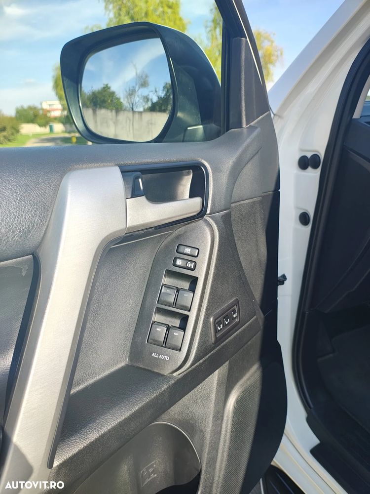 Toyota Land Cruiser 2.8l Turbo D-4D Aut. Luxury - 13