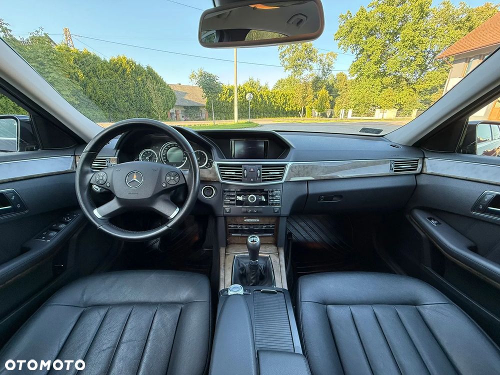 Mercedes-Benz Klasa E 250 CDI BlueEff Elegance - 19