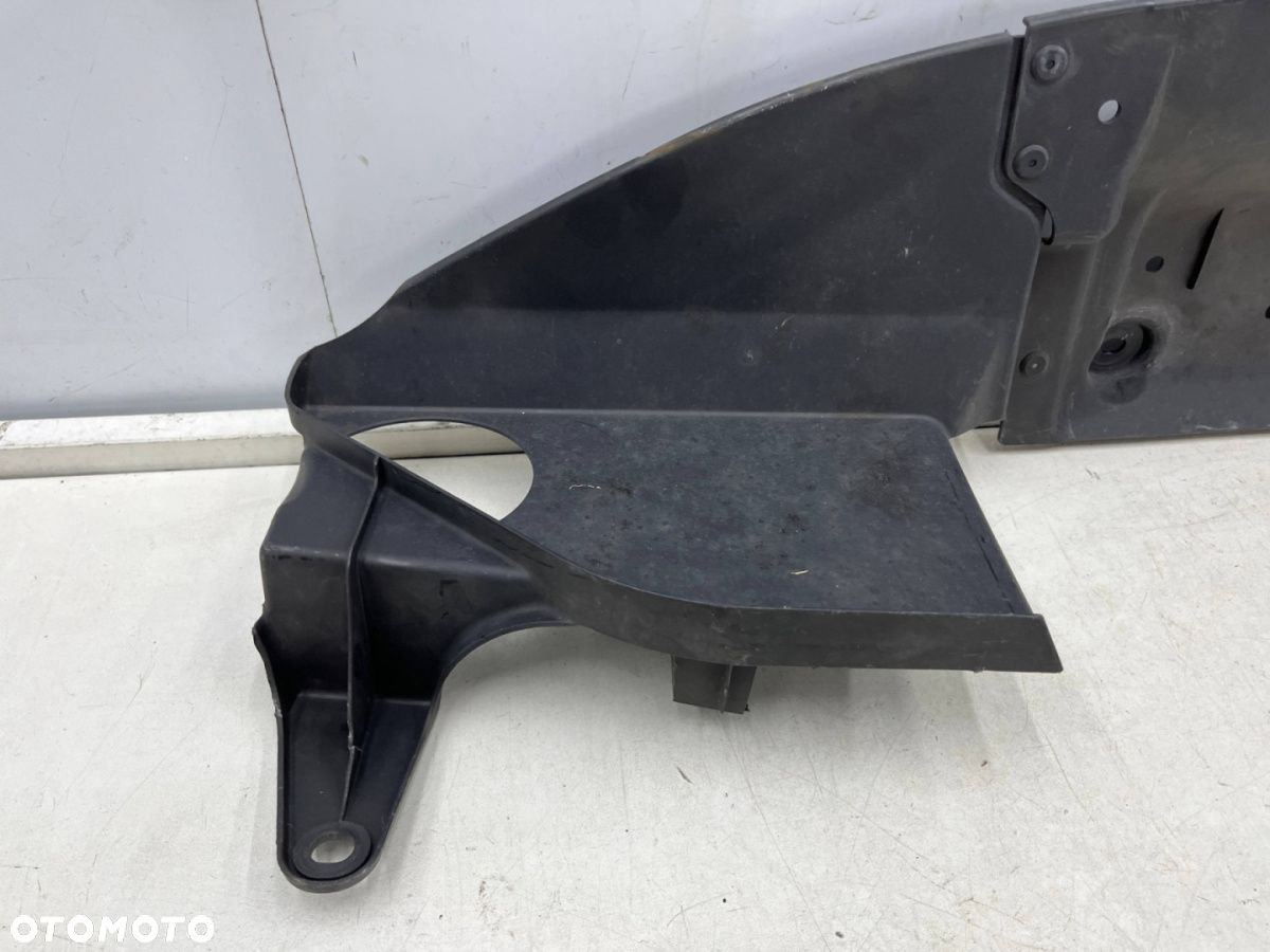 Osłona chłodnicy Honda Civic VIII 8 UFO 06-11r. dolna kierownica powietrza pasa przedniego wlot - 2