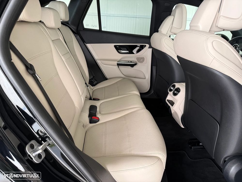 Mercedes-Benz GLC 300 e 4Matic 9G-TRONIC Avantgarde Advanced - 7