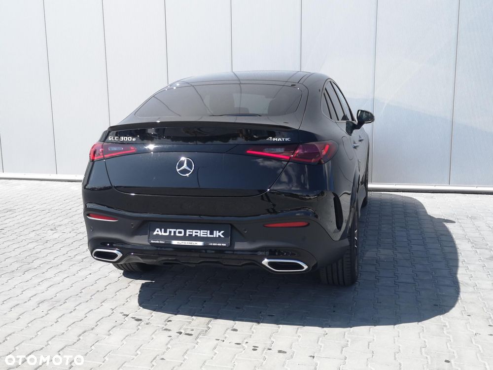 Mercedes-Benz GLC 300 e PHEV 4-Matic AMG Line - 10