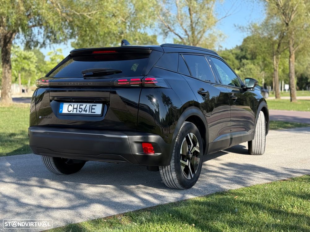 Peugeot e-2008 Allure - 7